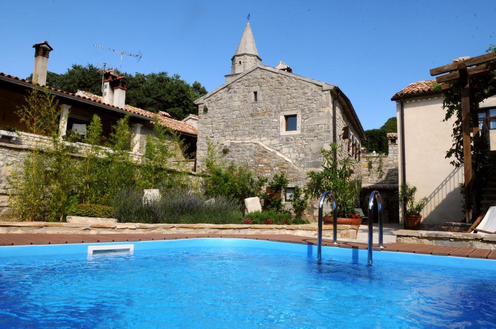 Holiday Homes Poli Svetega Antona Gračišće Zimmer foto